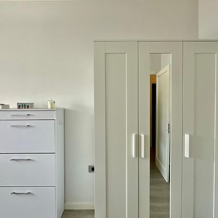 Hostiguest Coliving Leon Y Castillo Las Palmas de Gran Canaria Exteriör bild