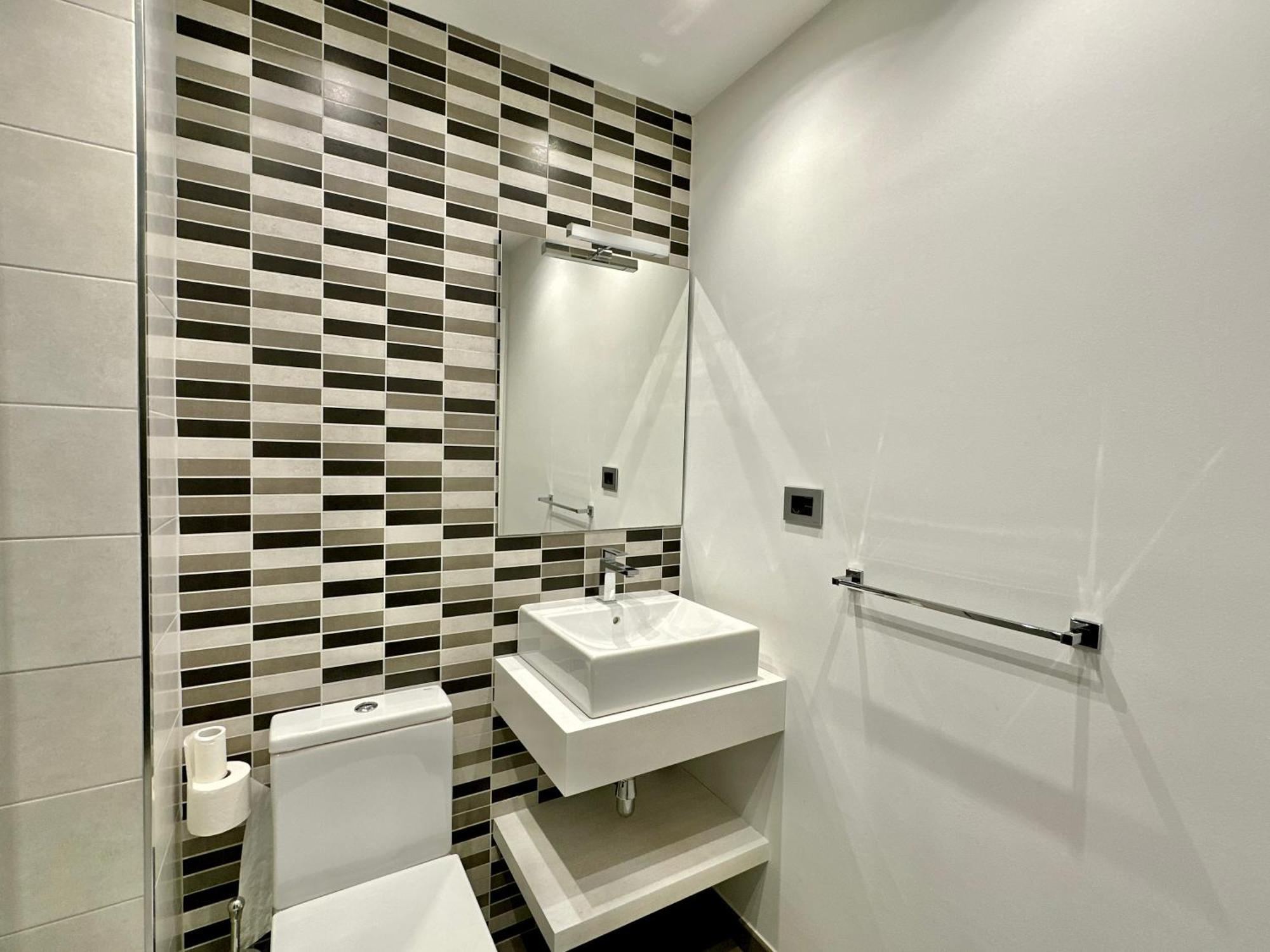 Hostiguest Coliving Leon Y Castillo Las Palmas de Gran Canaria Exteriör bild