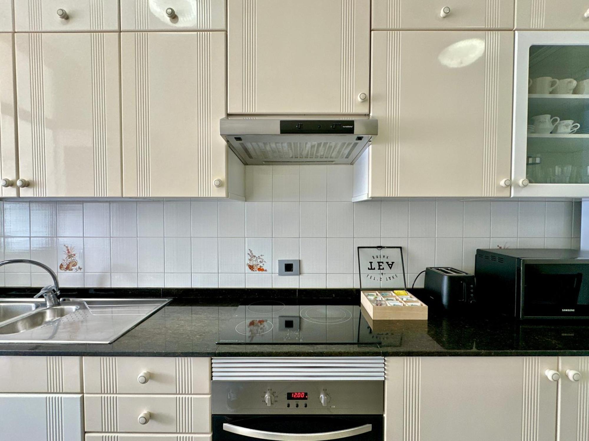 Hostiguest Coliving Leon Y Castillo Las Palmas de Gran Canaria Exteriör bild
